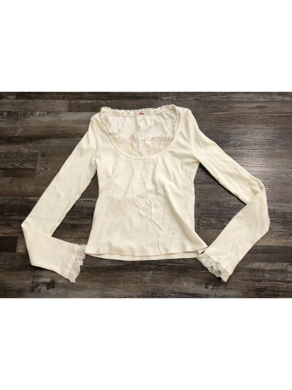 Free People Womens Medium Cream Scoop Neck Lace Trim Long Sleeve Shirt